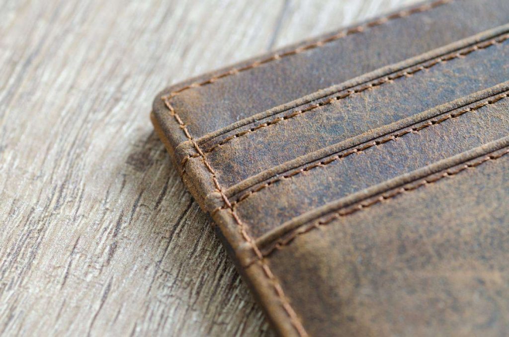 leather wallet stitching corners