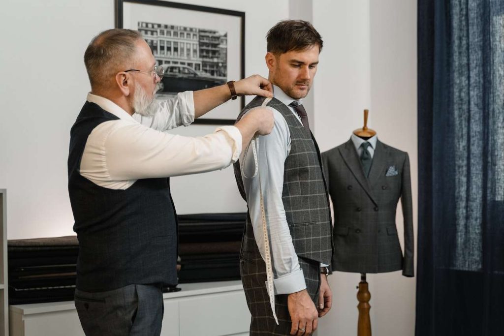 how to measure size for suit